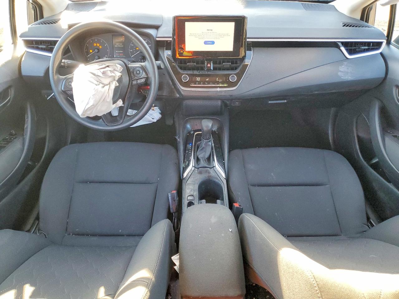 2024 TOYOTA COROLLA LE photo 15