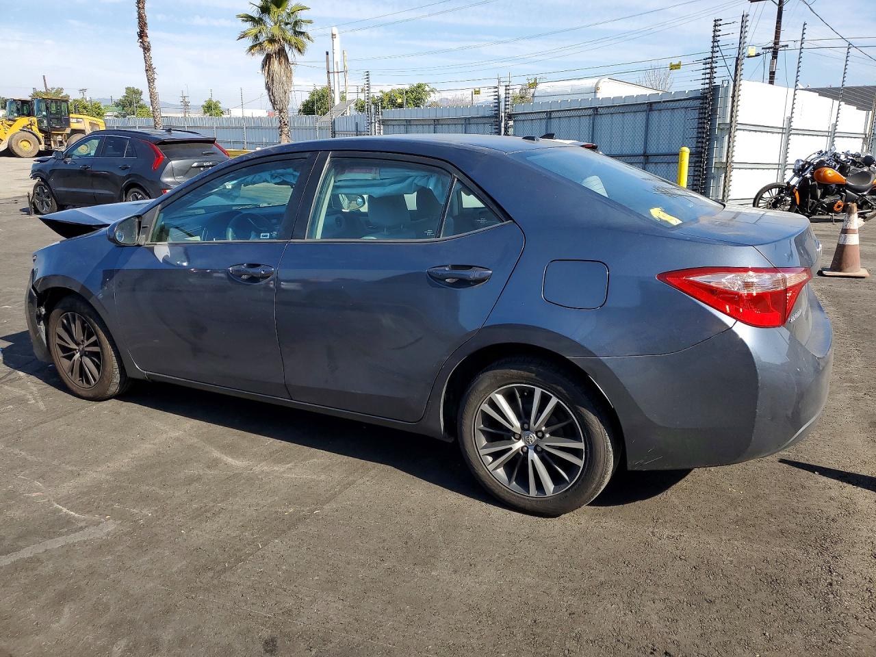 2017 TOYOTA COROLLA L photo 4