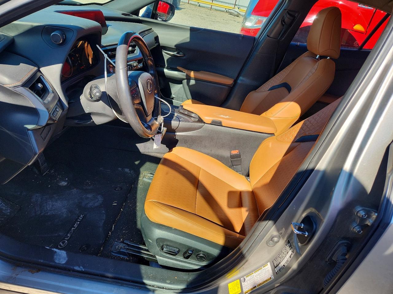 2021 LEXUS UX 200 photo 7