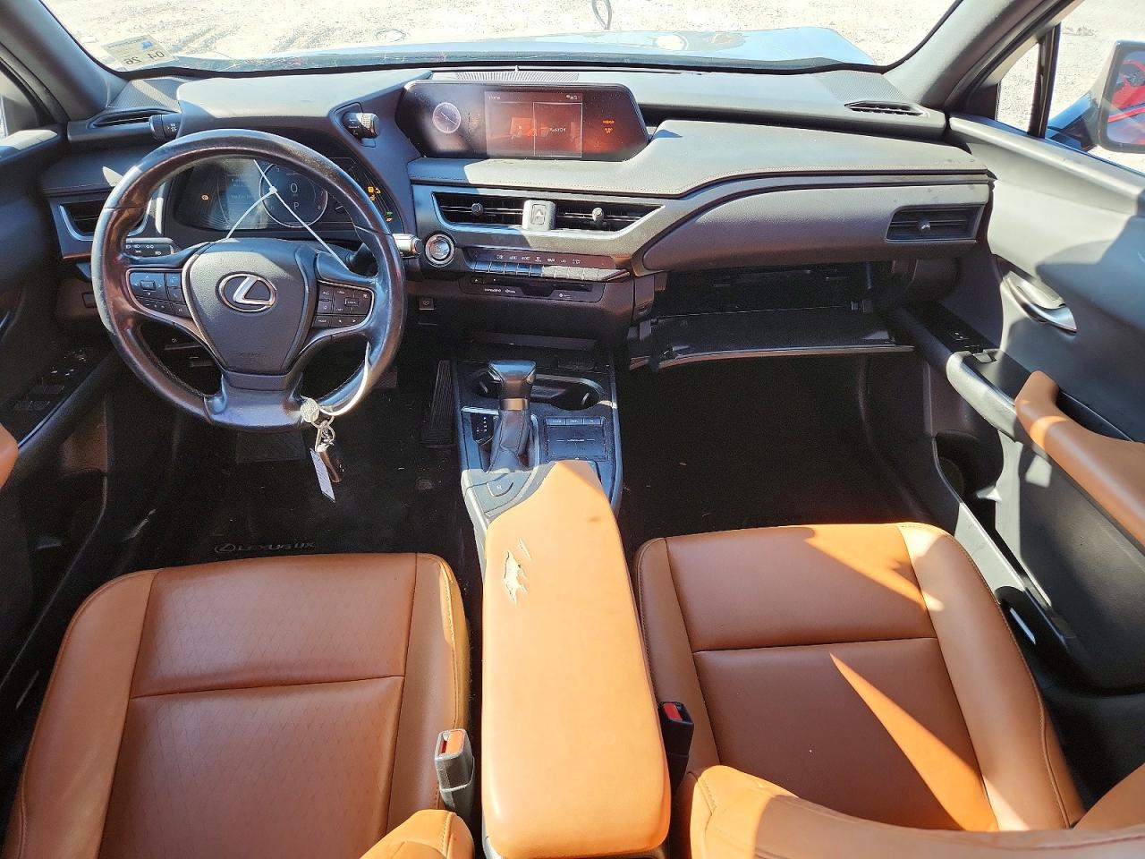 2021 LEXUS UX 200 photo 8