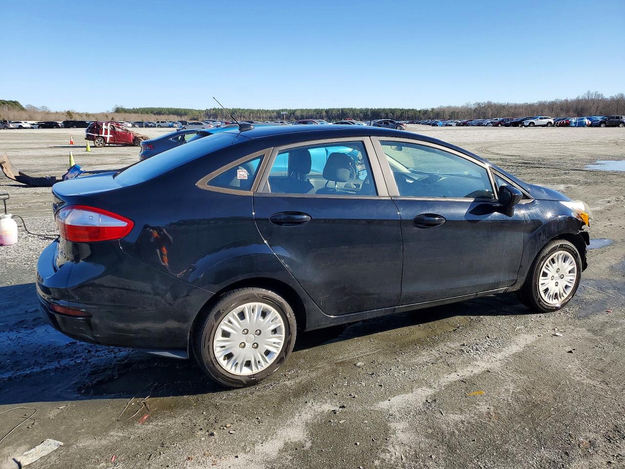 2016 FORD FIESTA S photo 5