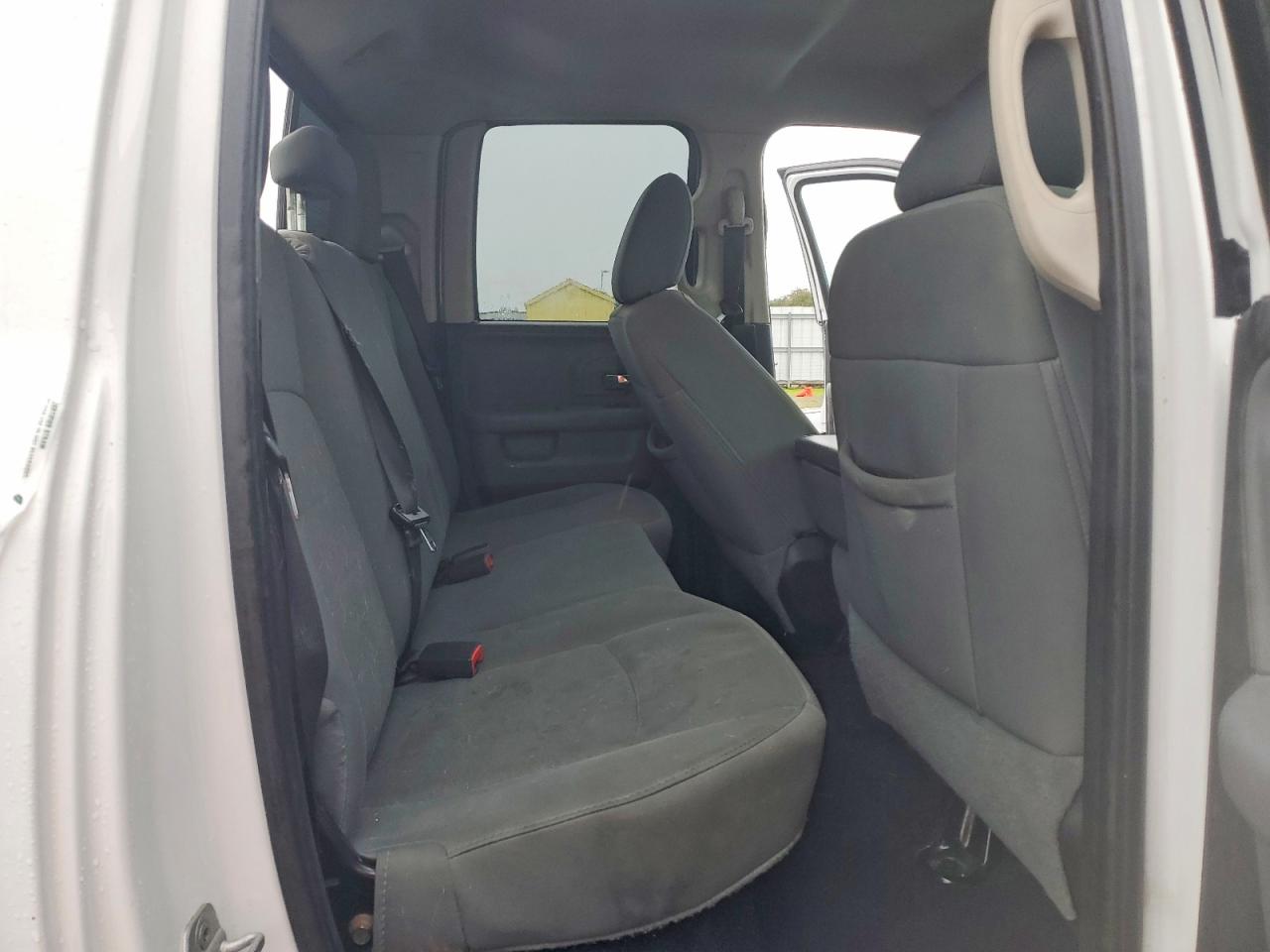 2013 RAM 1500 SLT photo 19