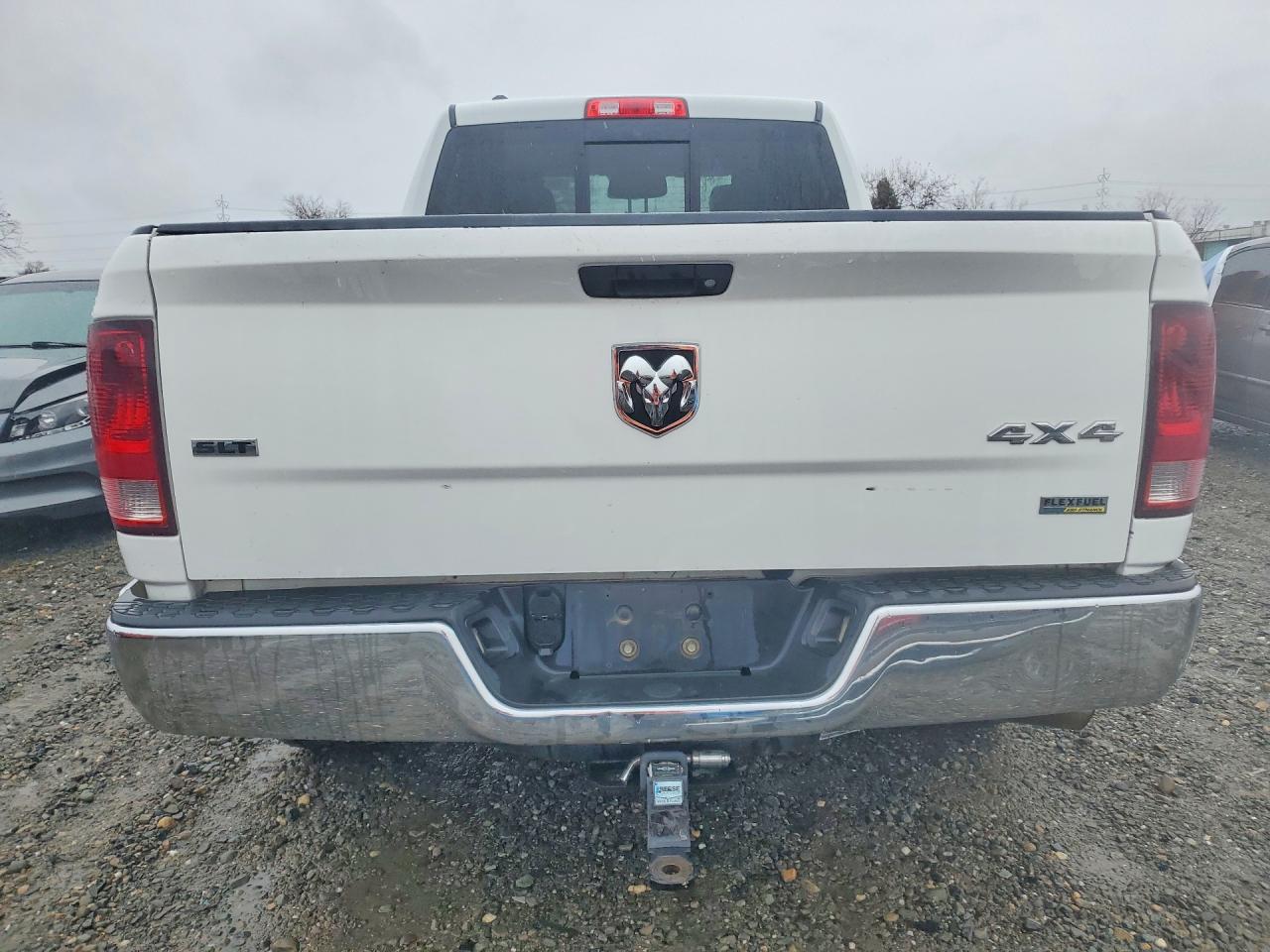 2013 RAM 1500 SLT photo 11