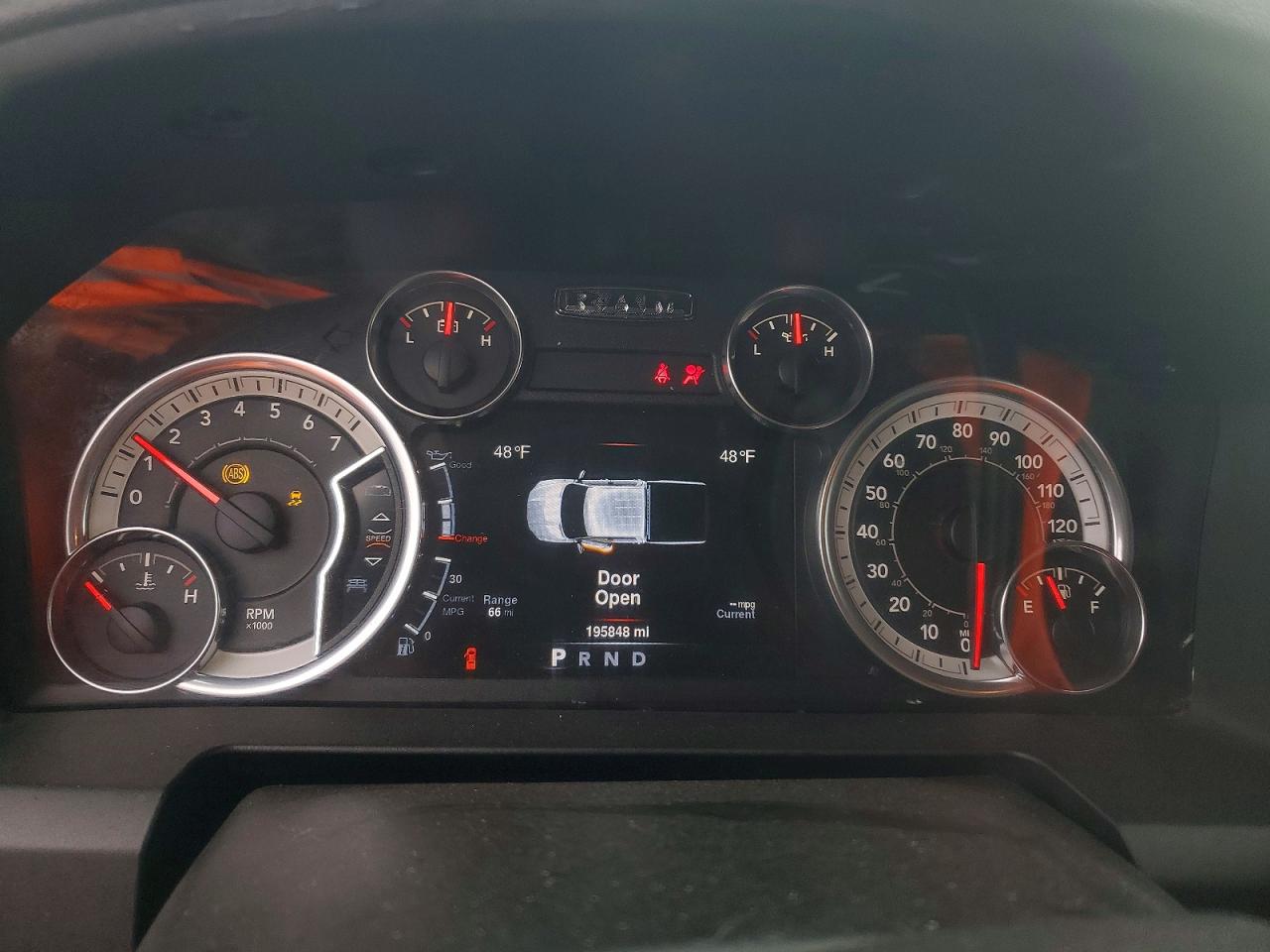 2013 RAM 1500 SLT photo 17