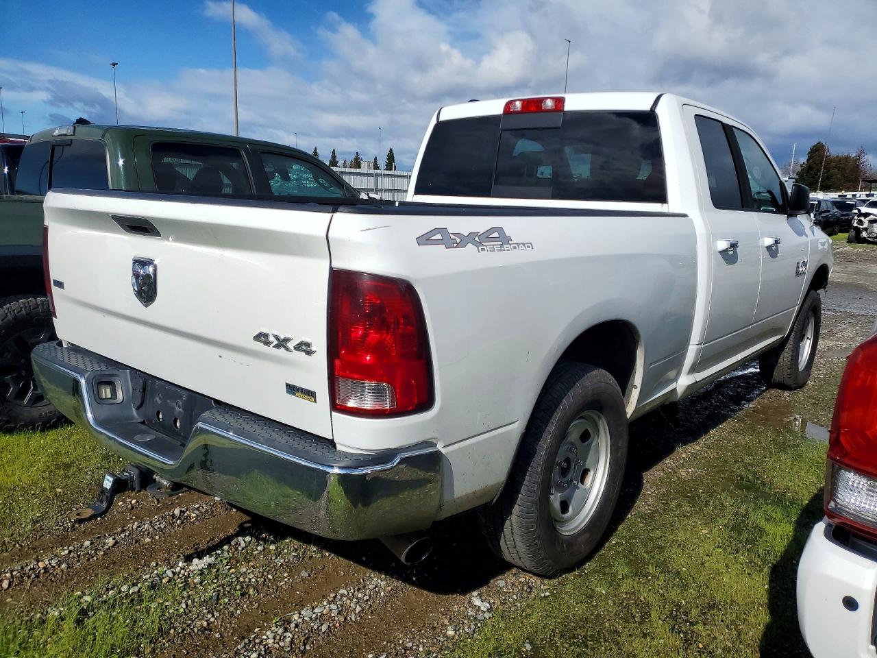2013 RAM 1500 SLT photo 5