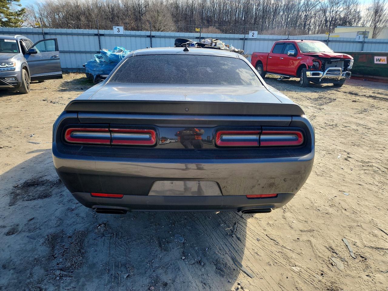 2016 DODGE CHALLENGER SRT HELLCAT photo 6