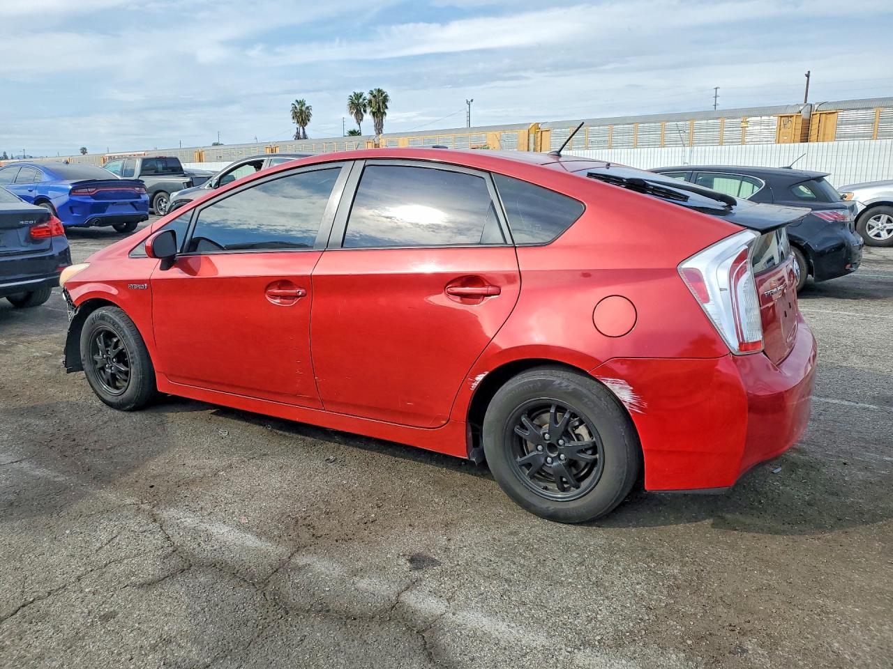 2015 TOYOTA PRIUS photo 2