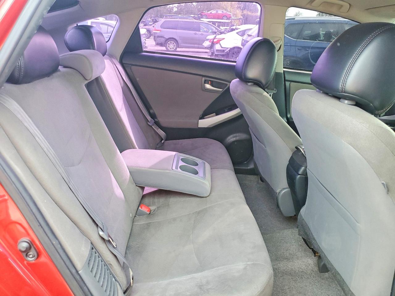 2015 TOYOTA PRIUS photo 10