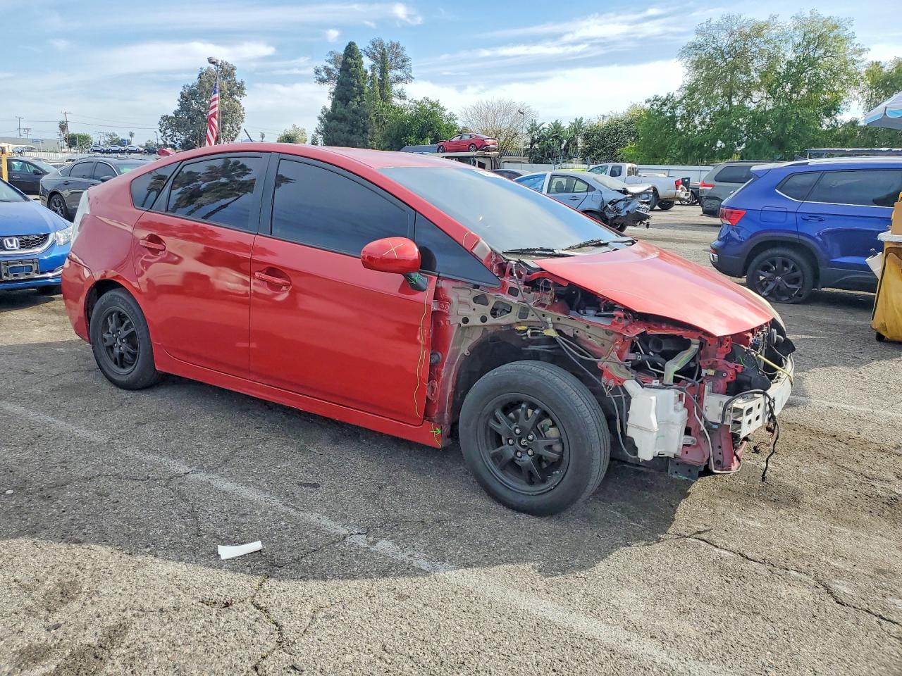 2015 TOYOTA PRIUS photo 4