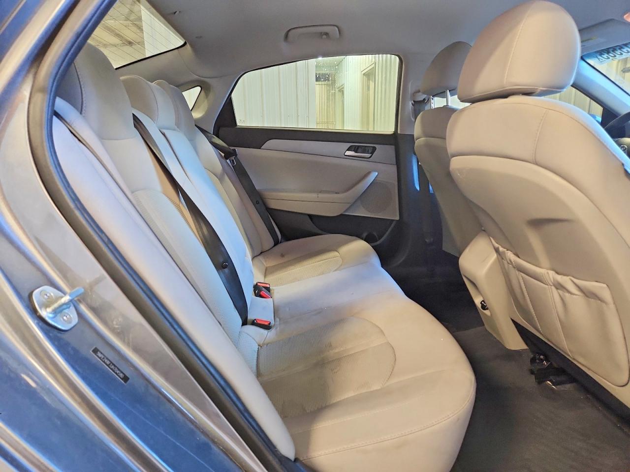 2018 HYUNDAI SONATA SE photo 10