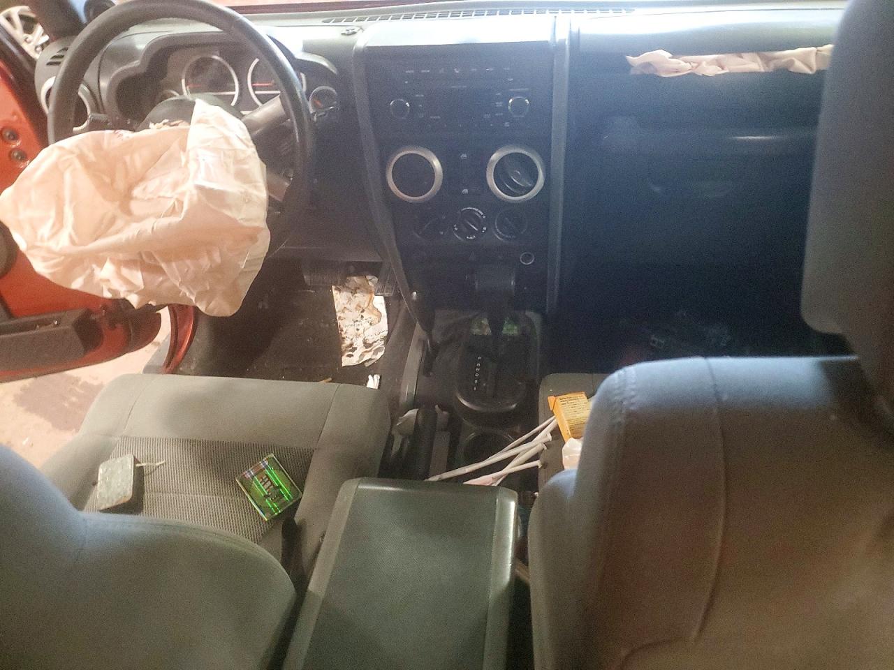 2009 JEEP WRANGLER UNLIMITED SAHARA photo 8