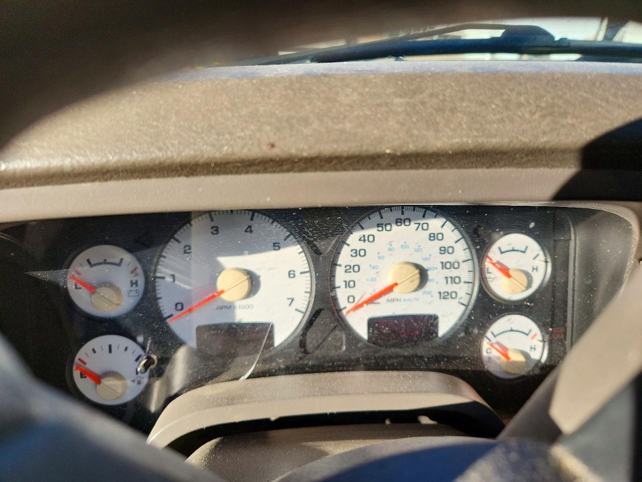 2004 DODGE RAM 1500 ST photo 9
