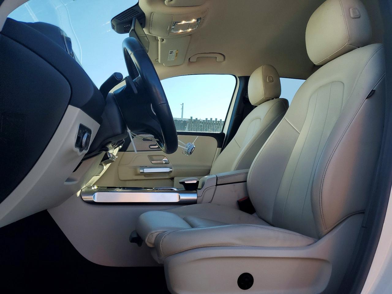 2020 MERCEDES-BENZ GLB 250 4MATIC photo 19