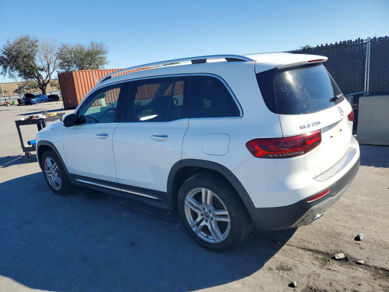 2020 MERCEDES-BENZ GLB 250 4MATIC photo 4