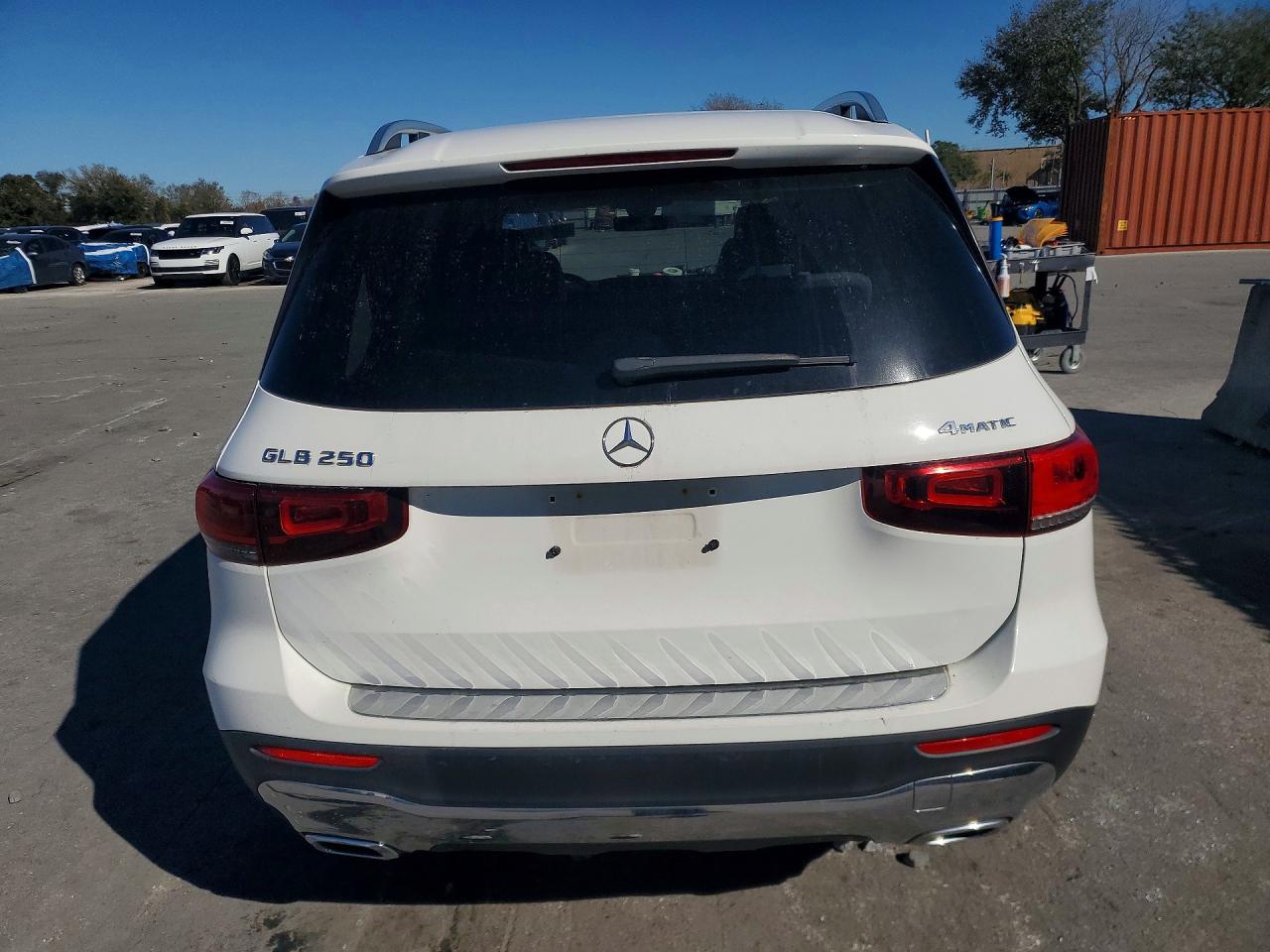 2020 MERCEDES-BENZ GLB 250 4MATIC photo 16