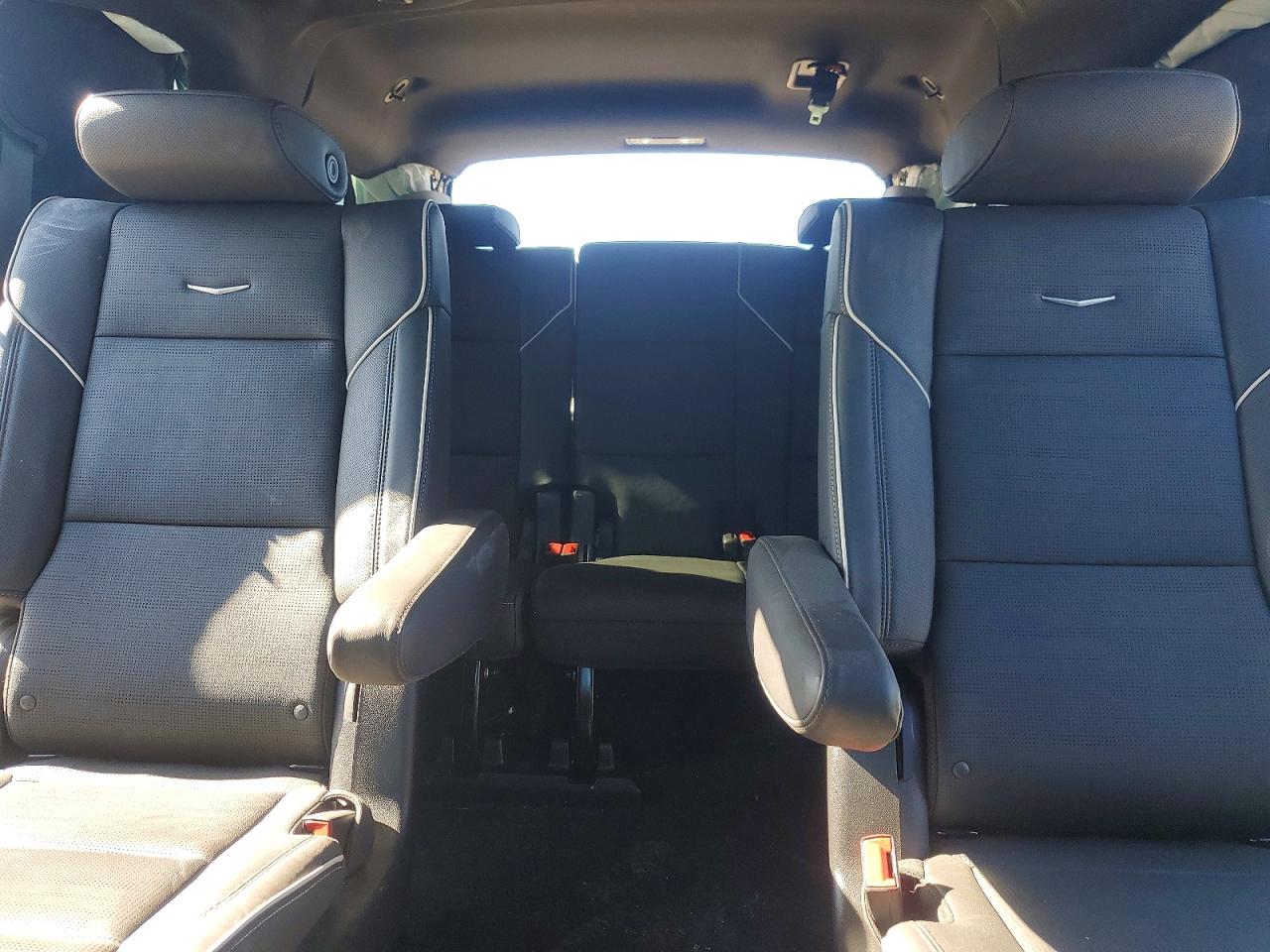 2024 CADILLAC ESCALADE ESV PREMIUM LUXURY photo 10