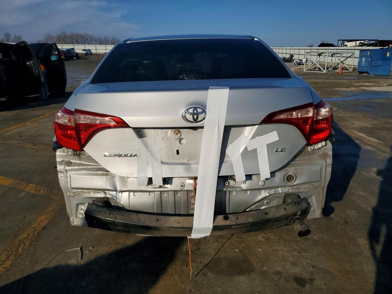 2018 TOYOTA COROLLA L photo 6