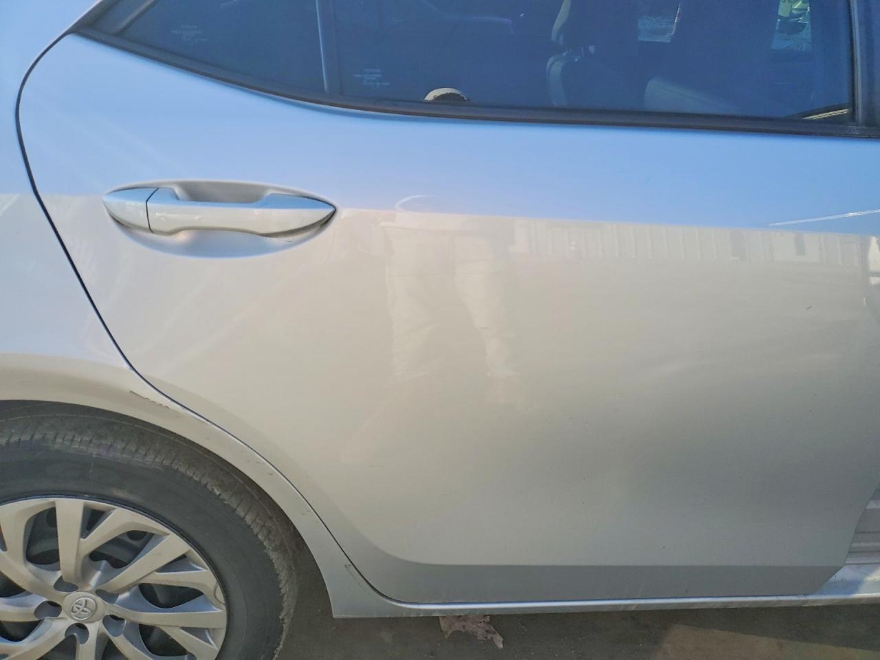 2018 TOYOTA COROLLA L photo 10