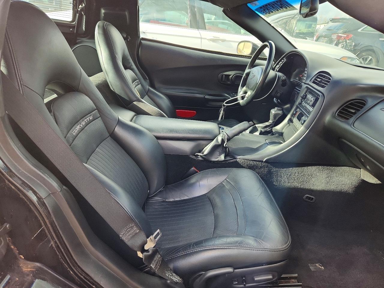 2004 CHEVROLET CORVETTE photo 10