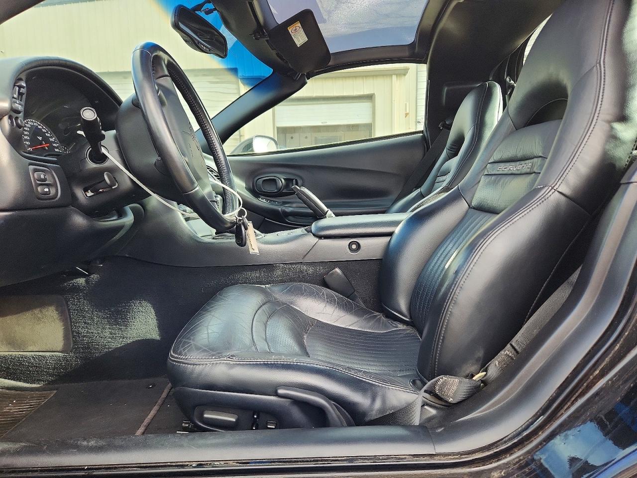 2004 CHEVROLET CORVETTE photo 7