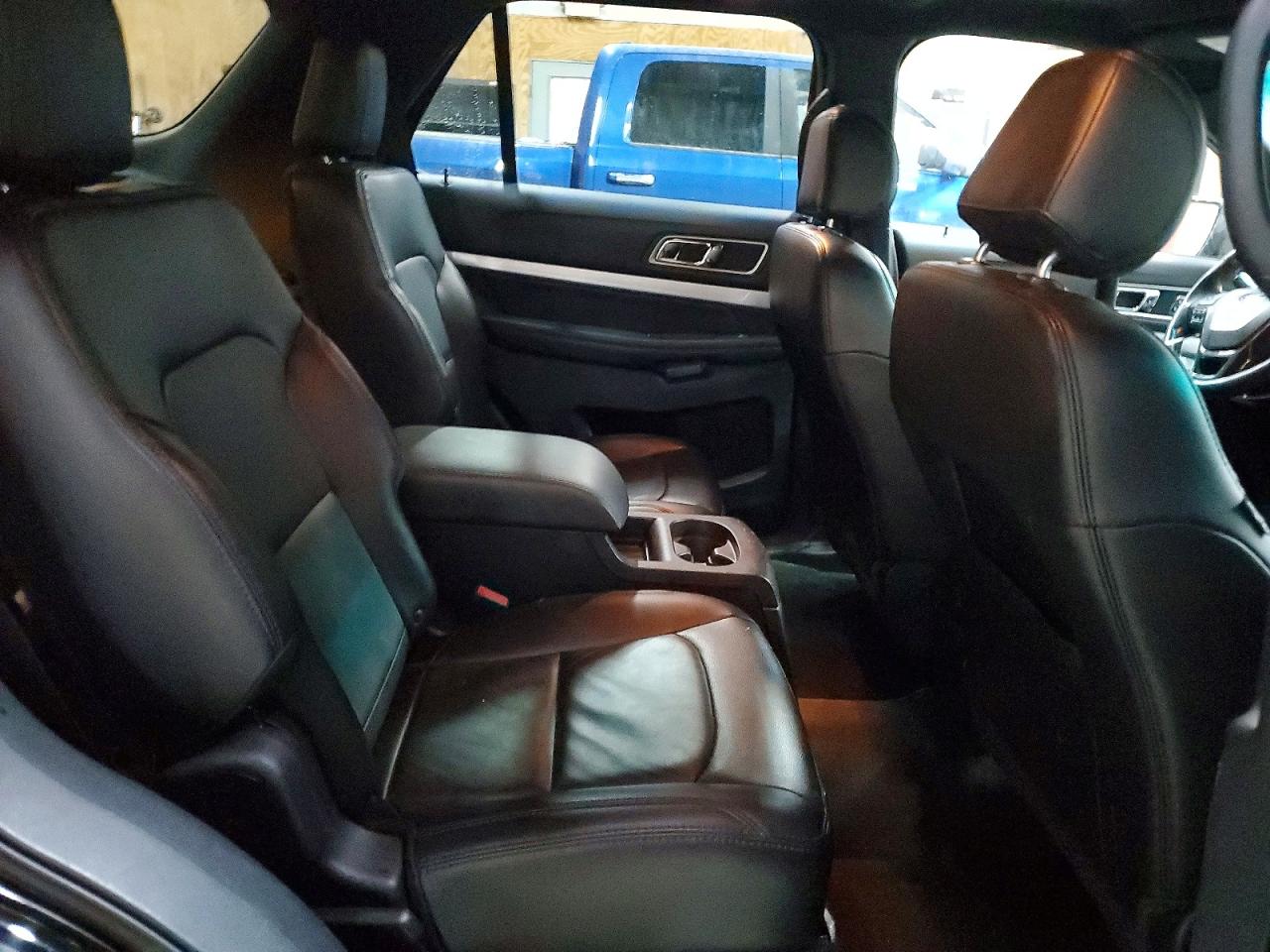 2016 FORD EXPLORER XLT photo 11