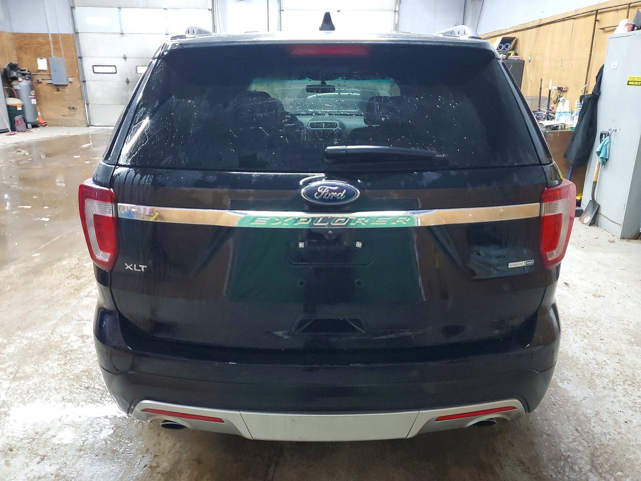 2016 FORD EXPLORER XLT photo 6