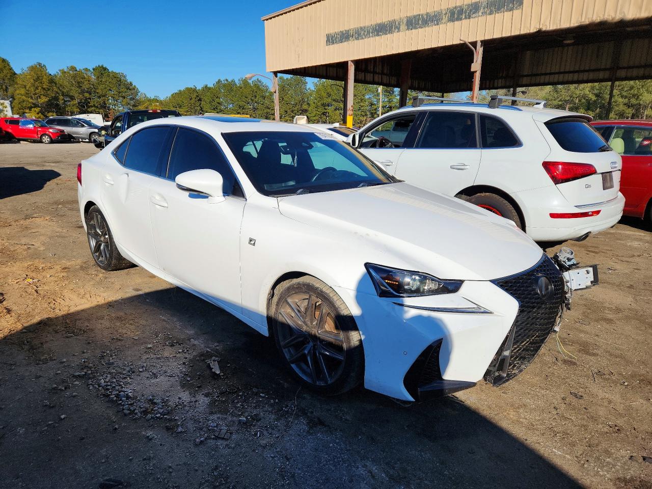 2019 LEXUS IS photo 4