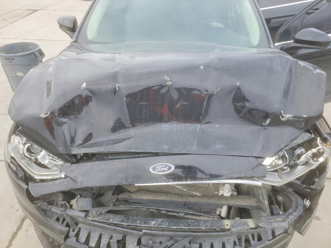 2017 FORD FUSION SE photo 21