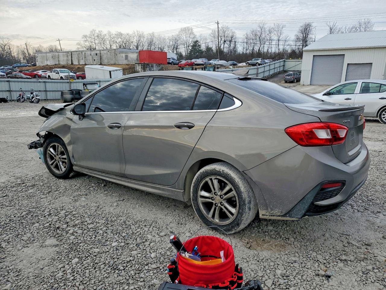 2017 CHEVROLET CRUZE LT photo 3