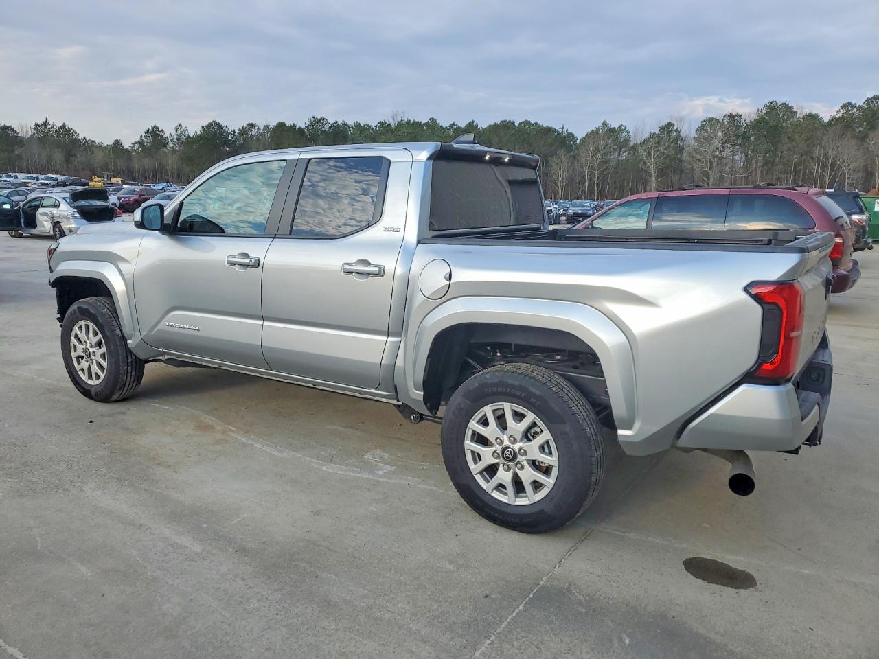 2025 TOYOTA TACOMA DOUBLE CAB photo 3