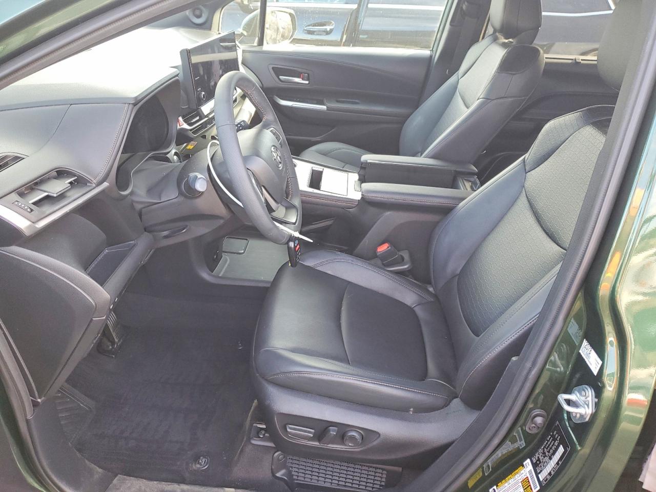2025 TOYOTA SIENNA XSE photo 7