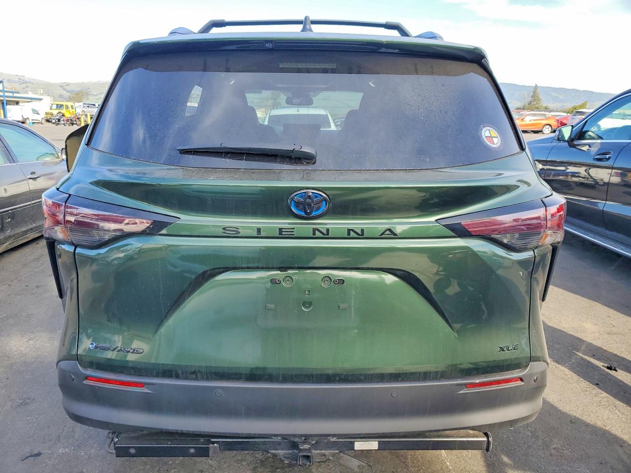 2025 TOYOTA SIENNA XSE photo 6