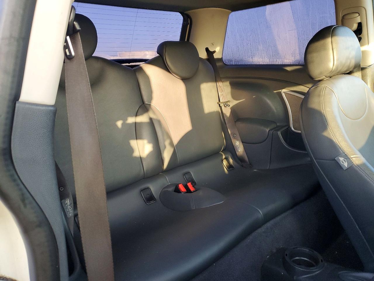 2005 MINI COOPER photo 19