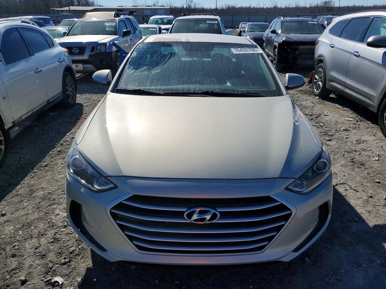 2017 HYUNDAI ELANTRA SE photo 9
