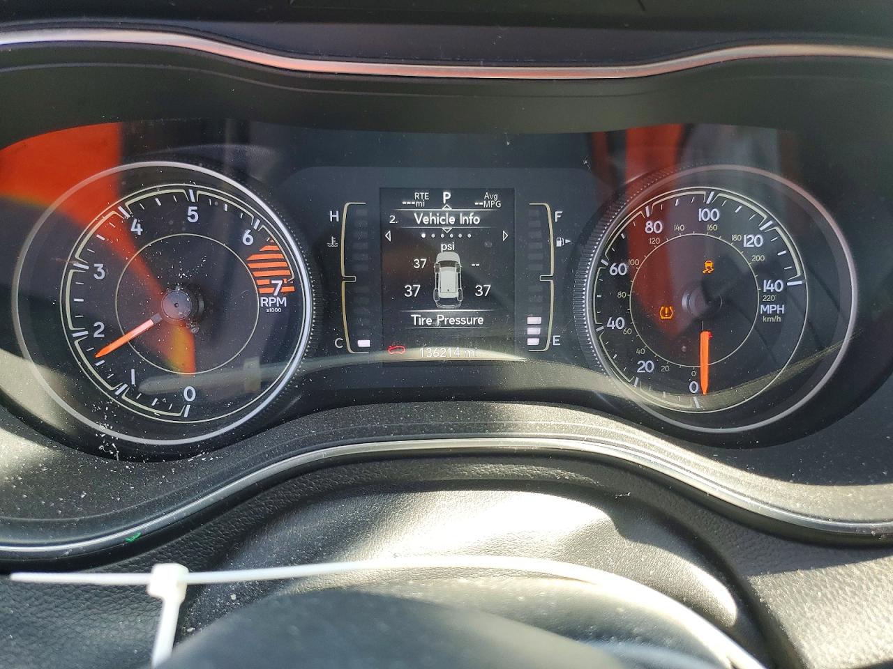 2019 JEEP CHEROKEE LATITUDE PLUS photo 17
