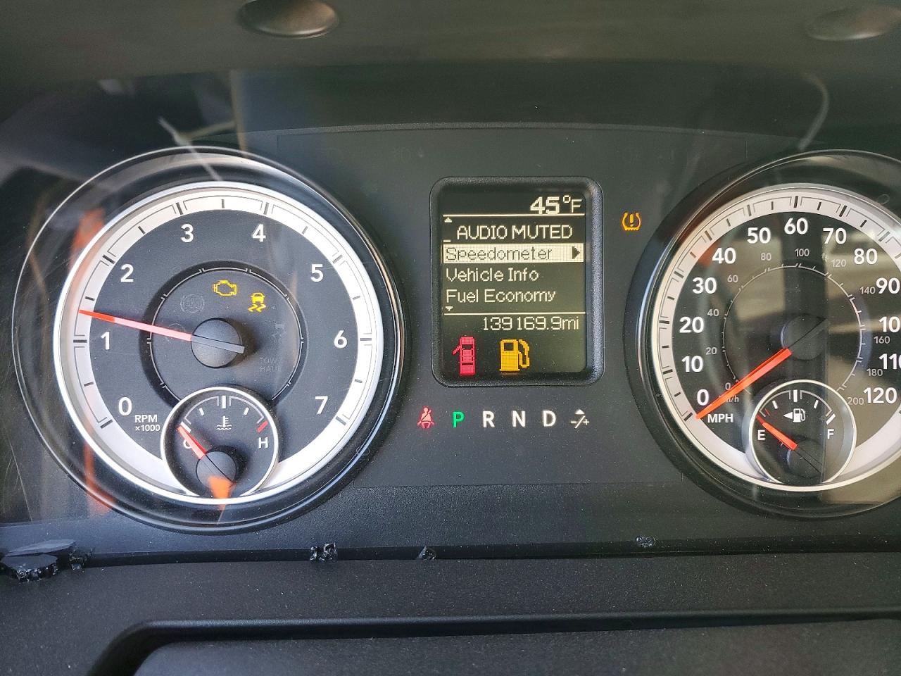2015 RAM 1500 ST photo 9