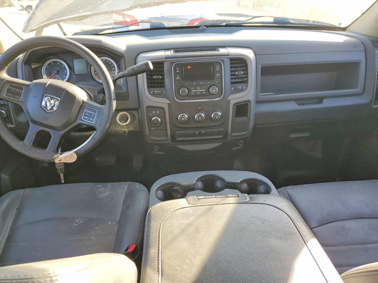 2015 RAM 1500 ST photo 8