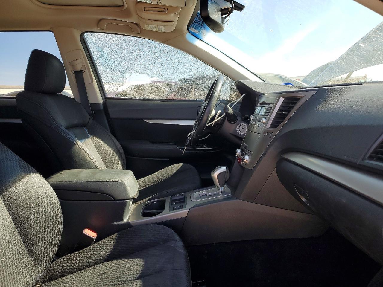 2011 SUBARU OUTBACK 2.5I PREMIUM photo 13