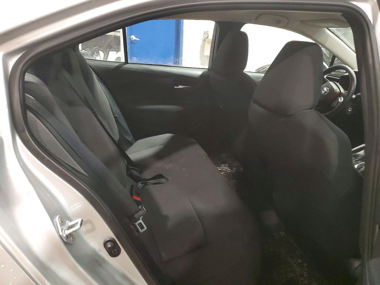 2020 TOYOTA COROLLA LE photo 10