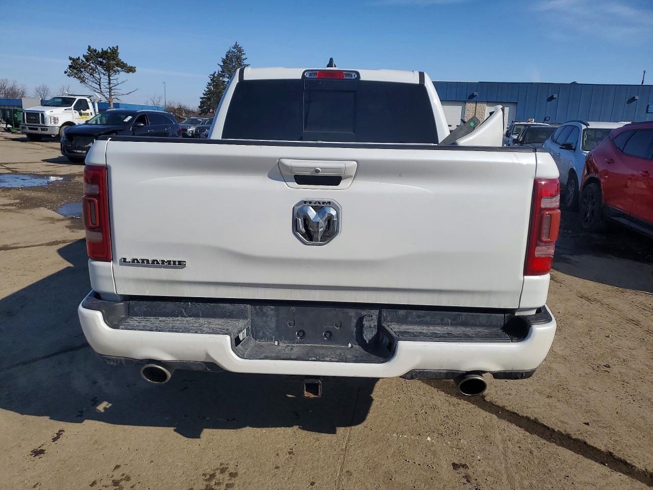 2019 RAM 1500 LARAMIE photo 11