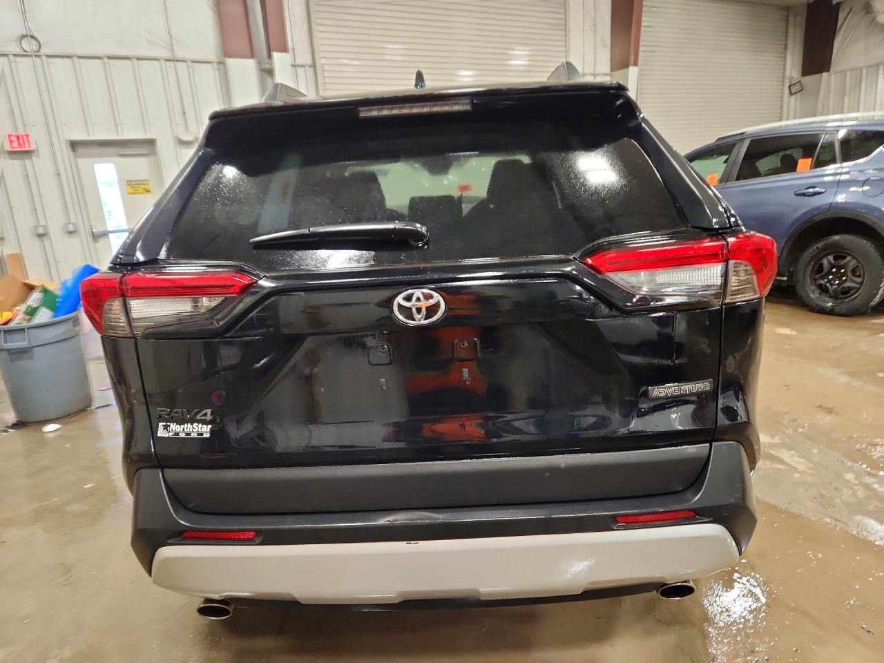 2021 TOYOTA RAV4 ADVENTURE photo 11