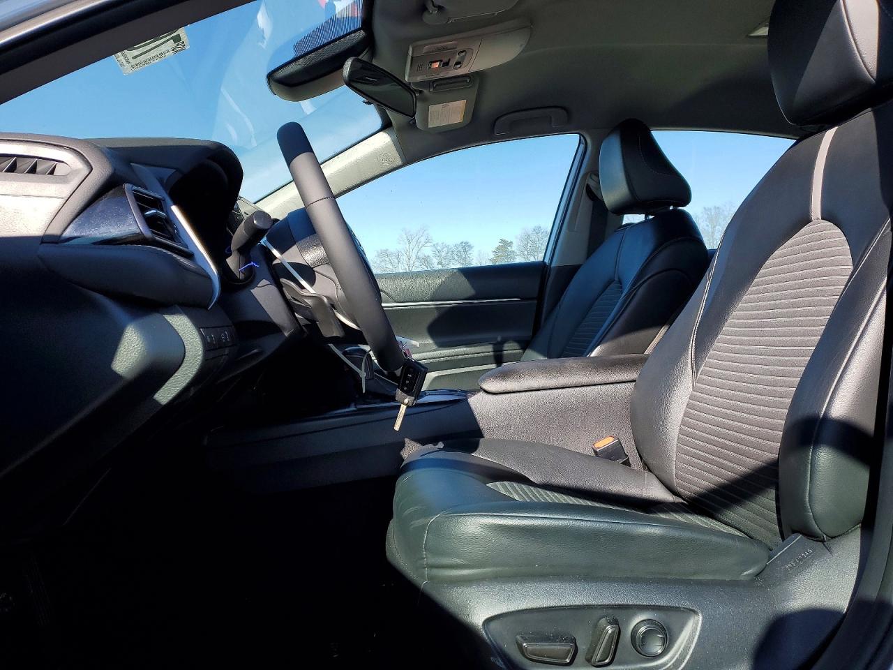 2023 TOYOTA CAMRY SE NIGHT SHADE photo 13