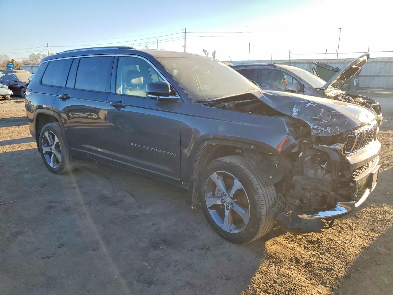 2023 JEEP GRAND CHEROKEE L LIMITED photo 7