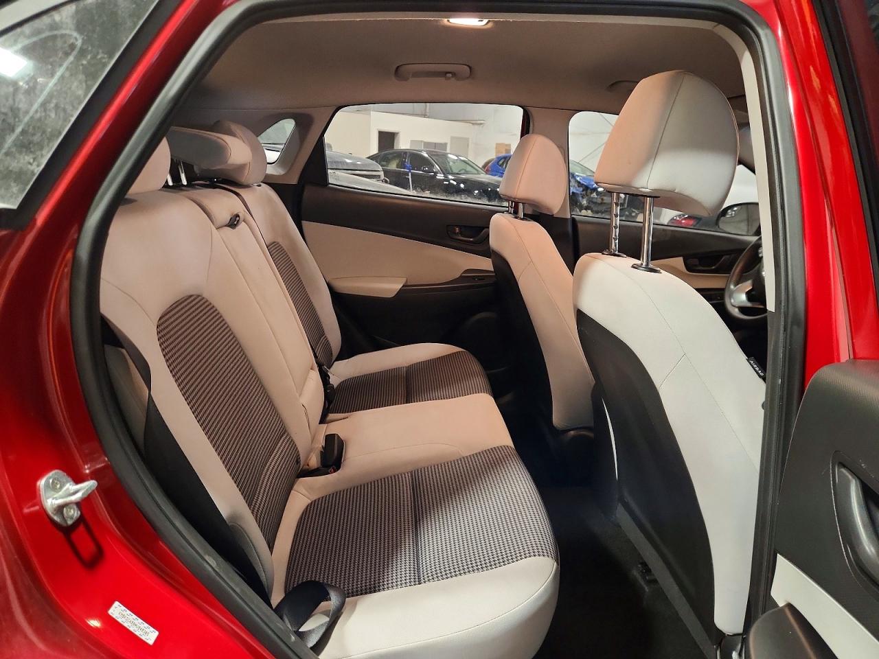 2022 HYUNDAI KONA SE photo 31