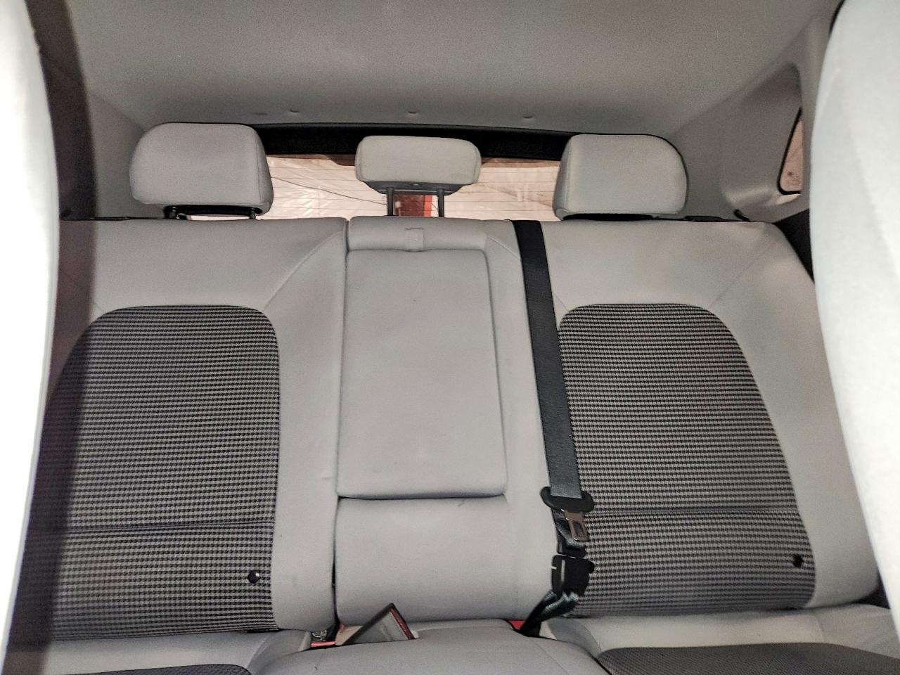 2022 HYUNDAI KONA SE photo 28