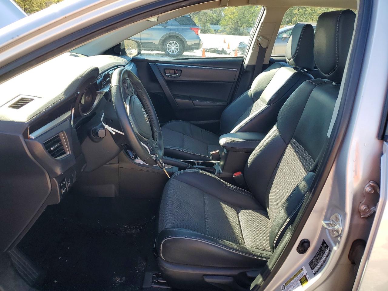 2014 TOYOTA COROLLA L photo 19