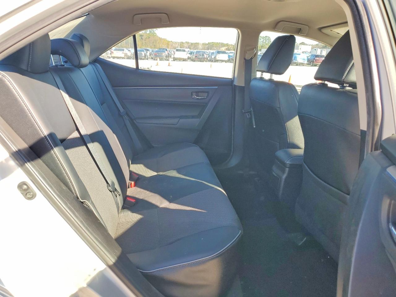 2014 TOYOTA COROLLA L photo 28
