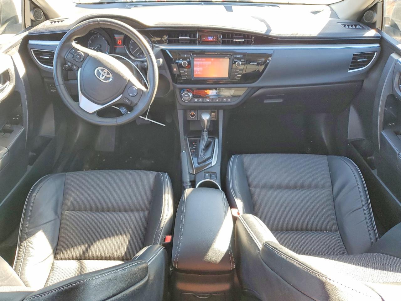 2014 TOYOTA COROLLA L photo 22