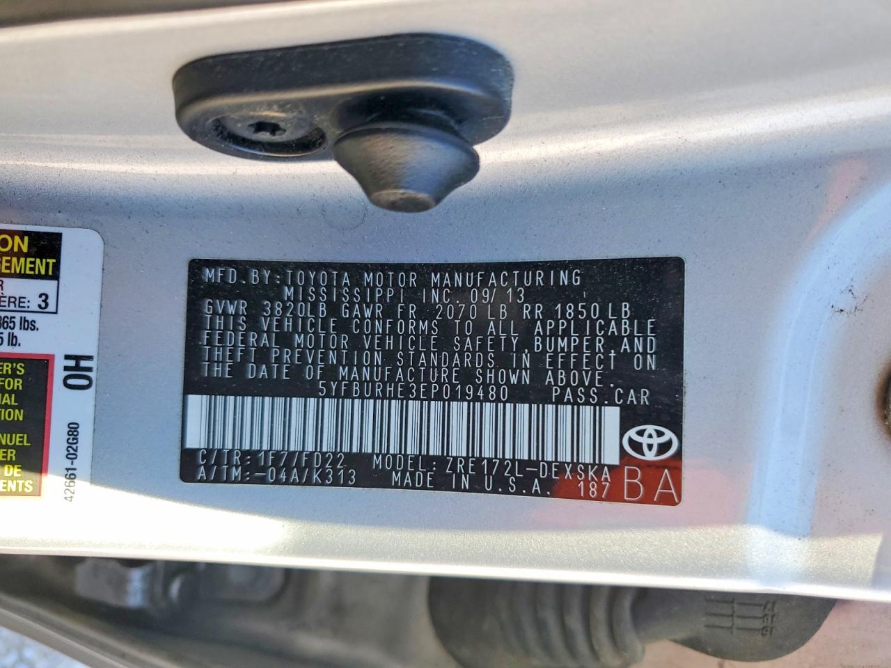 2014 TOYOTA COROLLA L photo 34