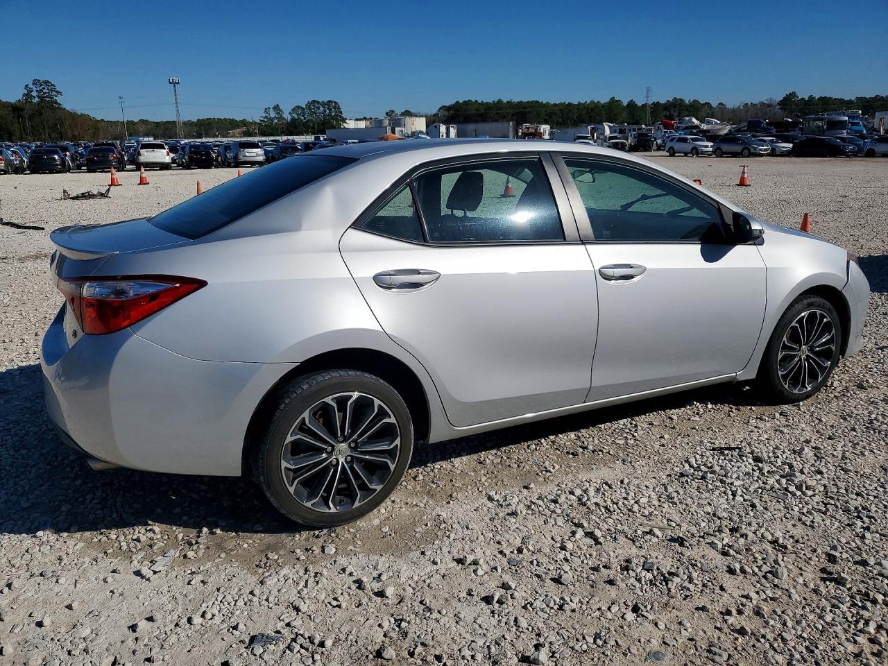 2014 TOYOTA COROLLA L photo 7